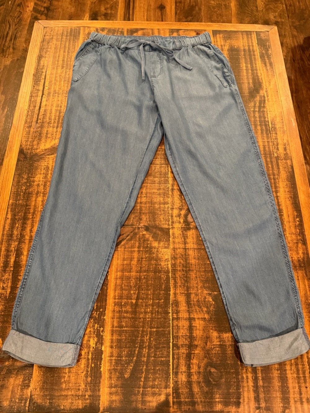Joe Fresh Light Wash 100% Tencel Drawstring Ankle Jeans